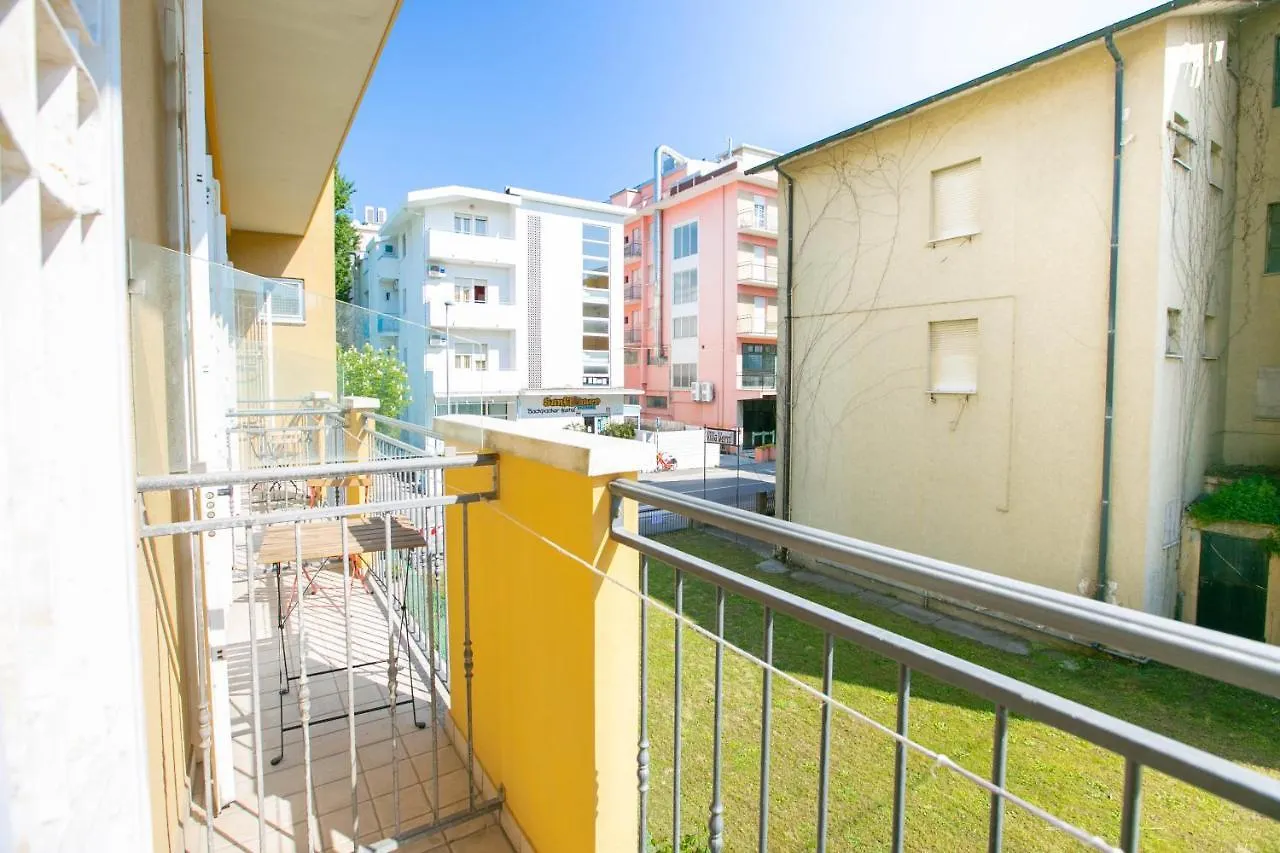 **  Hotel Gobbi Римини Италия
