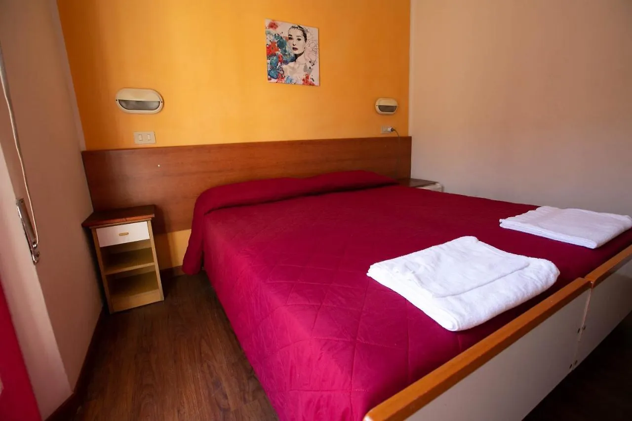 Hotel Gobbi リミニ 2*,